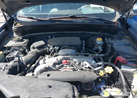 2010 Subaru Forester 2.5X Premium z USA, uszkodzony, nr VIN JF2SH6CC4AH797075